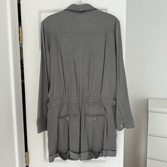 Vince Linen Blend Grey Romper Long sleeve / shorts romper size 4 - Picture 3 of 7